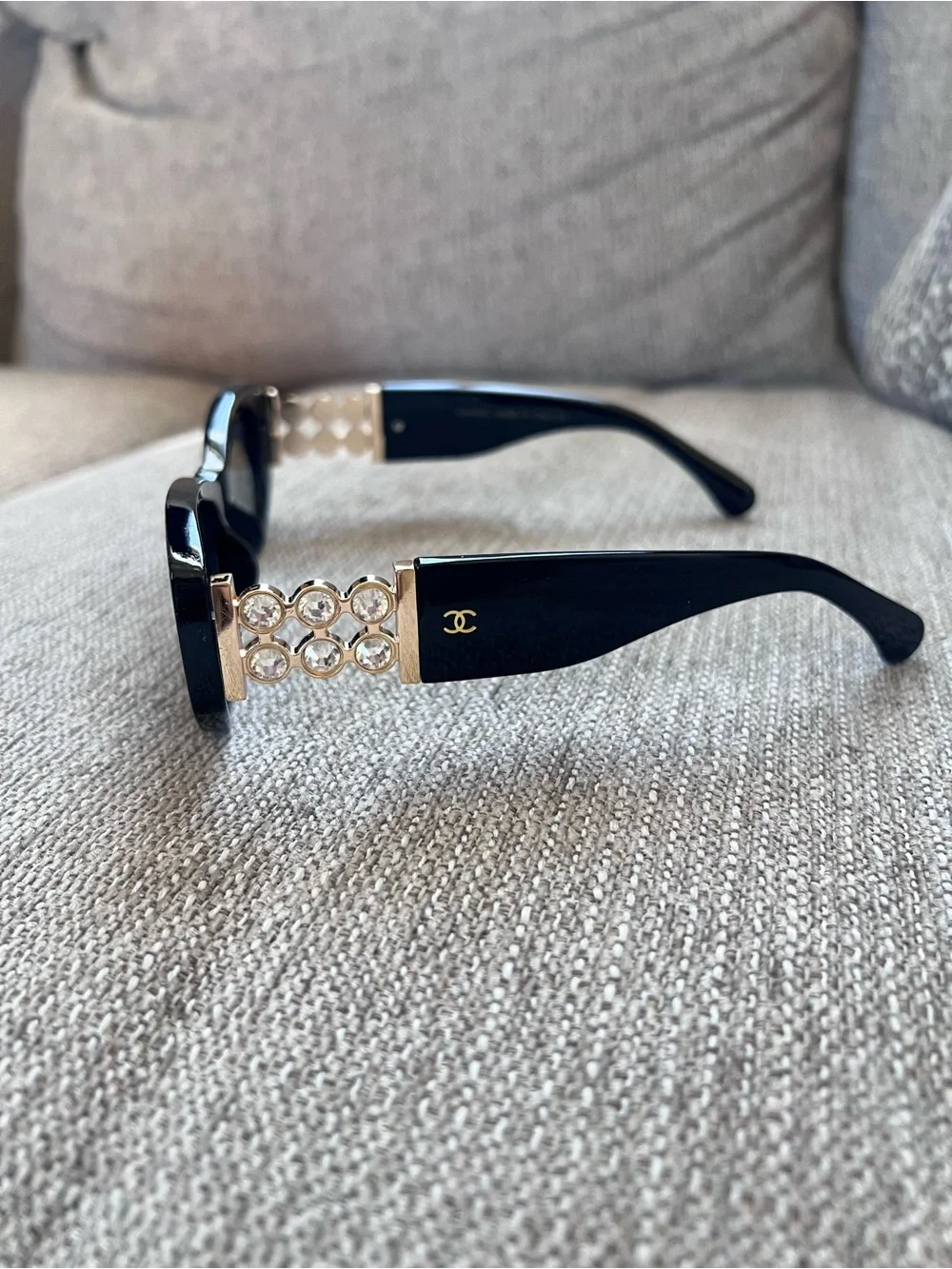 Chanel Acetate Glass Pearl Polarized Oval Sunglasses Black Sunglasses